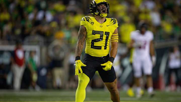 Oregon Transfer LB Keith Brown Commits to Louisville