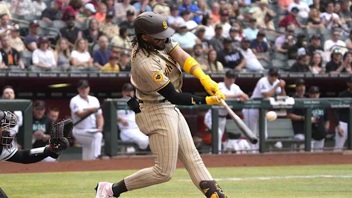 Merrill Kelly Falters Late in Loss to Padres