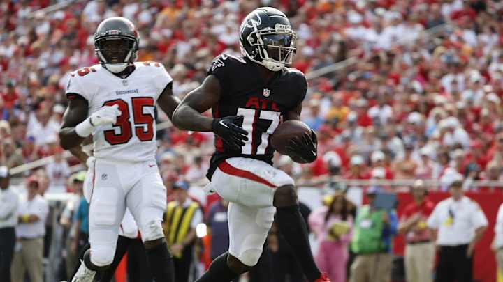 Eagles' Olamide Zaccheaus Signing: Ex Falcons WR's Scouting Report