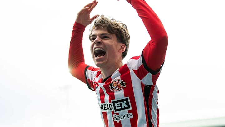 Sunderland boss hails his 'team of warriors' ahead of promotion push