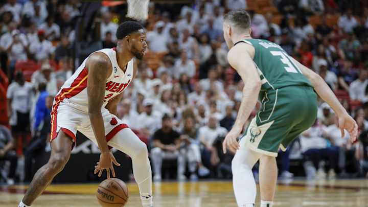 How To Watch Miami Heat-Milwaukee Bucks Game 4 Monday, Lineups, Injury Report, Betting Lines Etc How To Watch Miami Heat-Milwaukee Bucks Game 4 Monday, Lineups, Injury Report, Betting Lines Etc