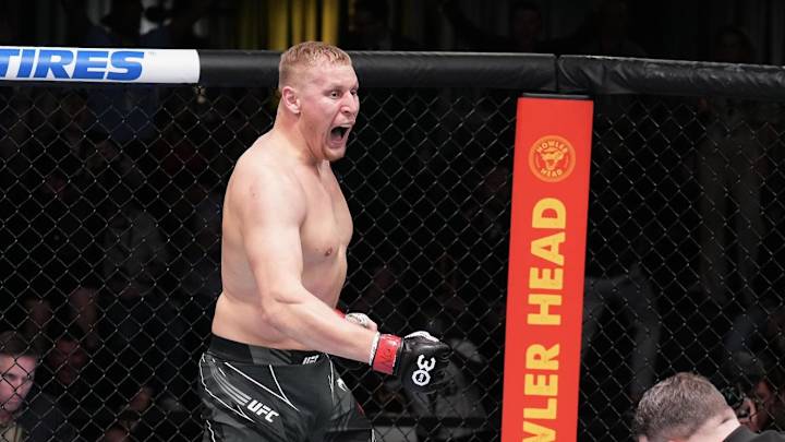 Sergei Pavlovich Puts UFC Heavyweight Division on Notice