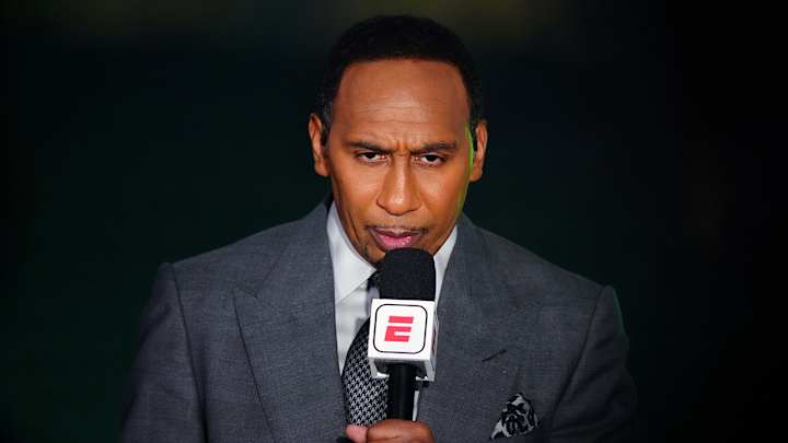 Stephen A. Smith Stands By Criticism of Kawhi Leonard Despite Troubling Family News Stephen A. Smith Stands By Criticism of Kawhi Leonard Despite Troubling Family News