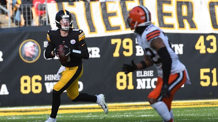 Kenny Pickett's Learned from Ben Roethlisberger While at Pitt Kenny Pickett's Learned from Ben Roethlisberger While at Pitt