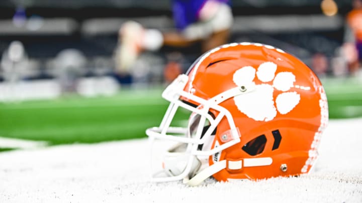 Clemson set to receive official visit from 5-star receiver in June
