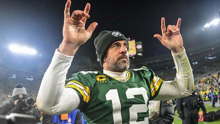 Aaron Rodgers Posts Heartfelt Goodbye to Packers, Green Bay Fans