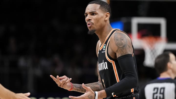 Hawks’ Murray Reveals What Led Up to Him Bumping Official in Game 4 Hawks’ Murray Reveals What Led Up to Him Bumping Official in Game 4