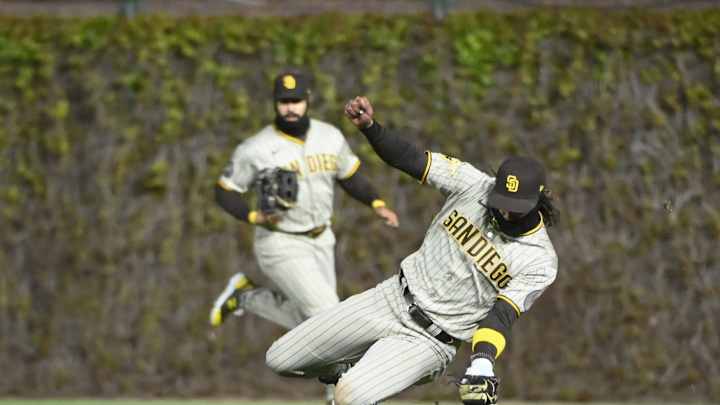 San Diego Padres' Fernando Tatis Jr. Has Fun with Chicago Cubs Heckling Fans