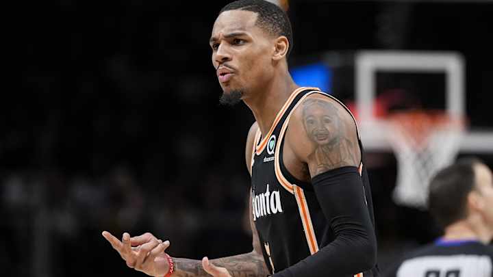 Former Husky Dejounte Murray Inks Extension With Atlanta Former Husky Dejounte Murray Inks Extension With Atlanta