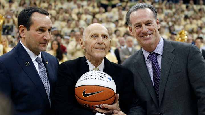 Duke basketball: Former Blue Devil great passes away Duke basketball: Former Blue Devil great passes away