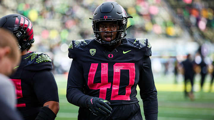 Oregon Defensive Lineman Sir Mells Enters Transfer Portal