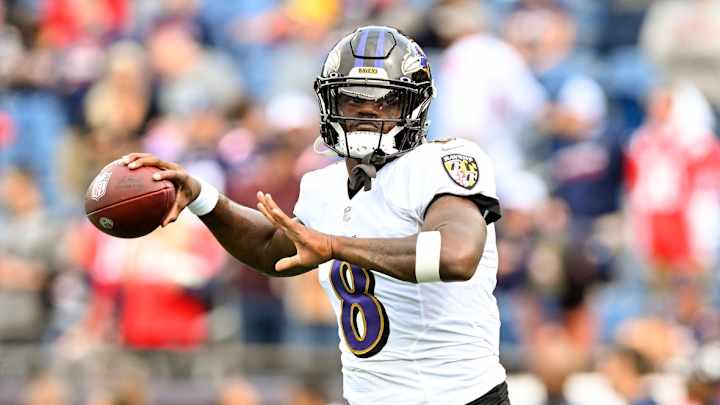 Ravens Sign Lamar Jackson to Long-Term Deal Ravens Sign Lamar Jackson to Long-Term Deal