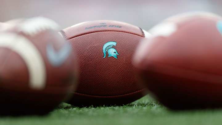 Michigan State Lands Transfer Cornerback From Iowa