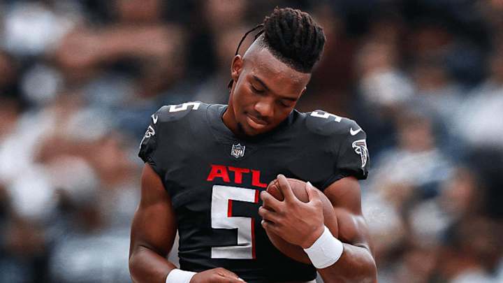 'Really Special': Bijan Robinson Leads Falcons Young Offensive Core 'Really Special': Bijan Robinson Leads Falcons Young Offensive Core