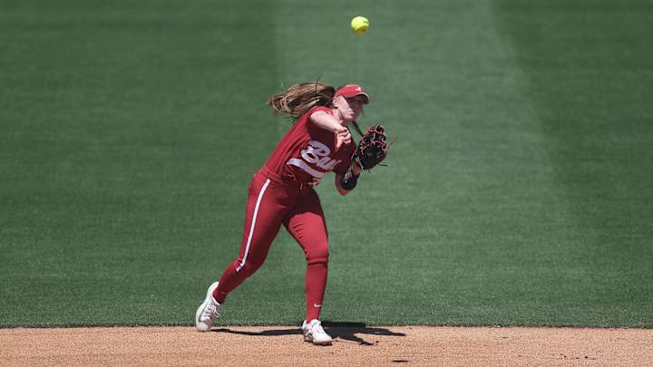Alabama Softball Improves to 11-0, Defeats North Alabama 9-1