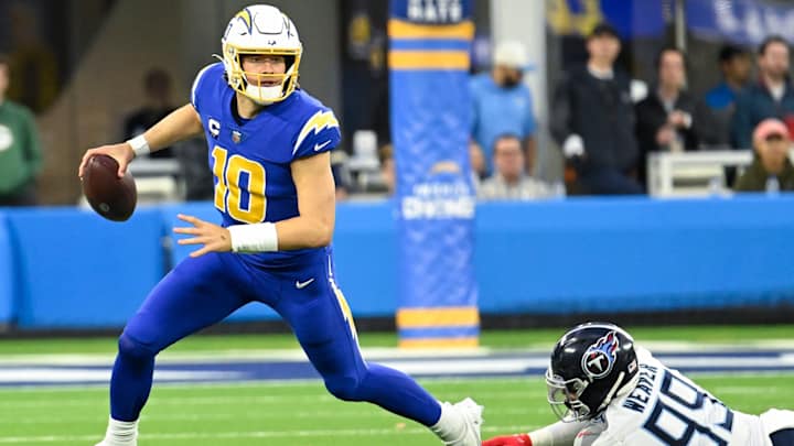 Chargers News: Justin Herbert Has No Contract Deadline, Focusing on Rehab Chargers News: Justin Herbert Has No Contract Deadline, Focusing on Rehab