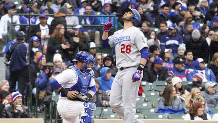 Dodgers News: Trying to 'Play Hero' Landed JD Martinez on the IL Dodgers News: Trying to 'Play Hero' Landed JD Martinez on the IL