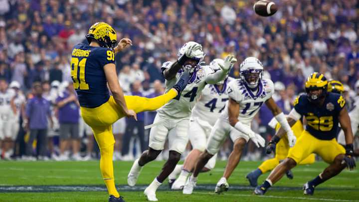 Watch: Highlights From New Bengals Punter Brad Robbins Watch: Highlights From New Bengals Punter Brad Robbins