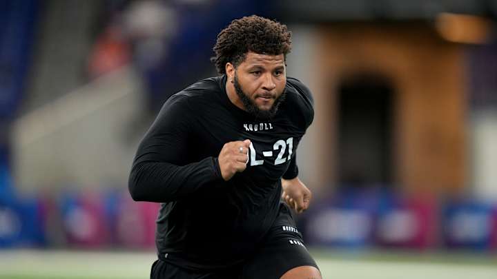 Falcons Rookie Jovaughn Gwyn Brings 'Very Good Football IQ' Falcons Rookie Jovaughn Gwyn Brings 'Very Good Football IQ'