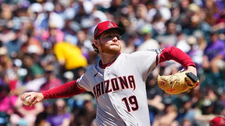 Rockies Blow Out Diamondbacks 12-4