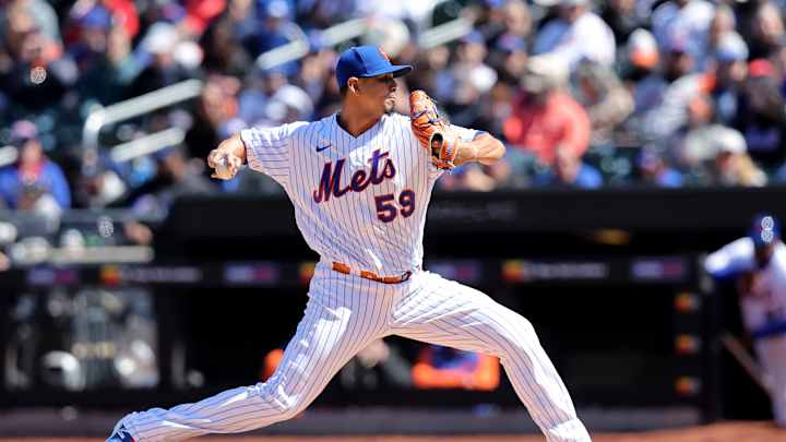 Mets' Carlos Carrasco Looks Solid in Rehab Start Mets' Carlos Carrasco Looks Solid in Rehab Start