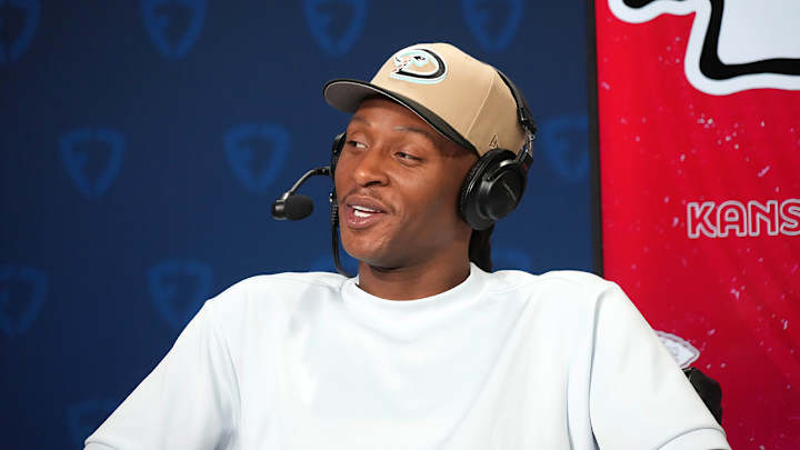 DeAndre Hopkins Plays Coy in Video Clip Seemingly Addressing Cardinals Trade Rumors