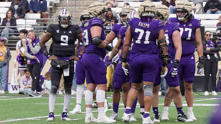 This Mock Draft Makes Up for Real-Time Husky Snub