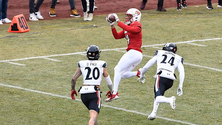 UC Lands Commitment From Louisville Transfer Wide Receiver Braden Smith
