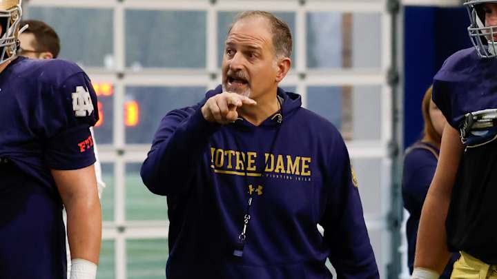 Notre Dame Offers Pennsylvania Offensive Lineman Kevin Brown