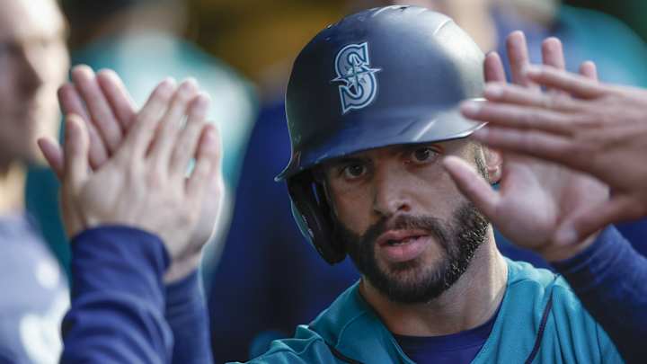 Mariners designate former SF Giants infielder for assignment