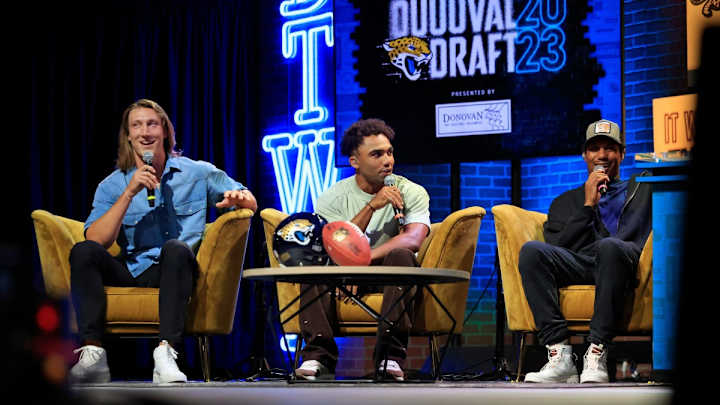Jaguars WRs React to Ludicrous Trevor Lawrence Ranking