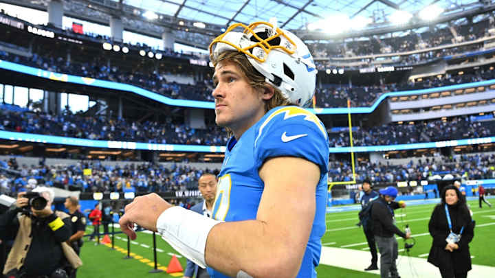 Chargers News: Kellen Moore Has Set Plans for Superstar QB Chargers News: Kellen Moore Has Set Plans for Superstar QB