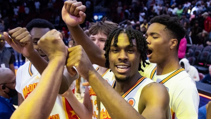 Indiana Hosting 2023 Five-Star Recruit Mackenzie Mgbako This Weekend