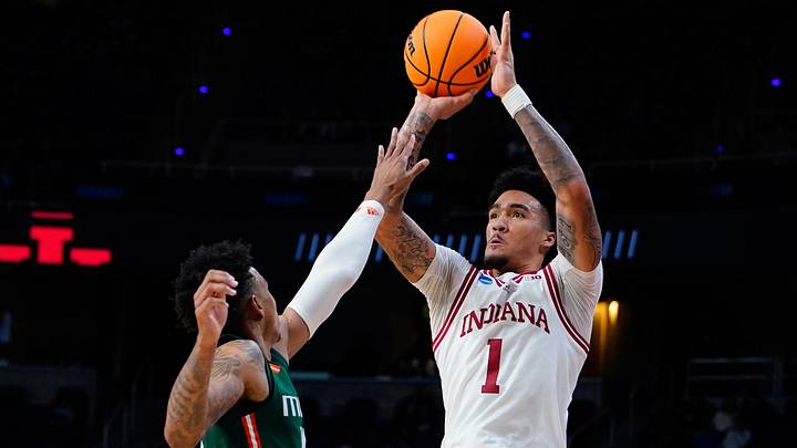Jalen Hood-Schifino Could Give OKC Versatile Weapon Jalen Hood-Schifino Could Give OKC Versatile Weapon