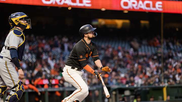 J.D. Davis, Wilmer Flores homer in SF Giants 6-4 victory over Brewers J.D. Davis, Wilmer Flores homer in SF Giants 6-4 victory over Brewers