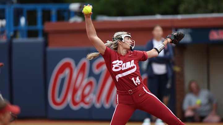 Montana Fouts Perfect Again, Alabama Offense Explodes in Run-Rule Win over Ole Miss