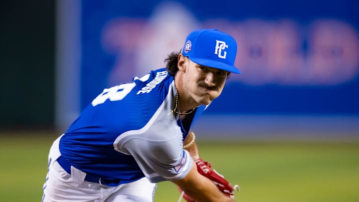 Braves Briefing: Atlanta takes two-way player in latest mock draft