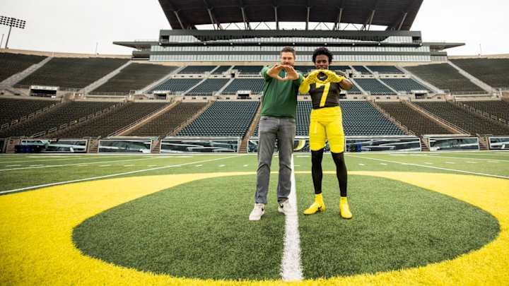 CLASS IMPACT: Ify Obidegwu Commits to Oregon CLASS IMPACT: Ify Obidegwu Commits to Oregon