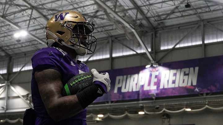 Husky Roster Review: Expect Newton to Scrap for Snaps at Crowded Position