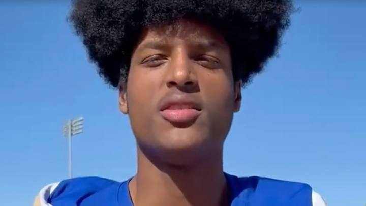 Huskies Offer the Second Coming of LaVar Arrington