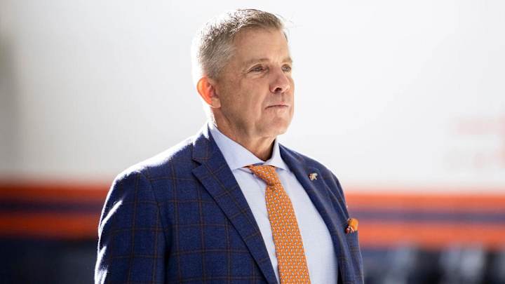 Watch the First Footage of Sean Payton Coaching Broncos on the Field Watch the First Footage of Sean Payton Coaching Broncos on the Field