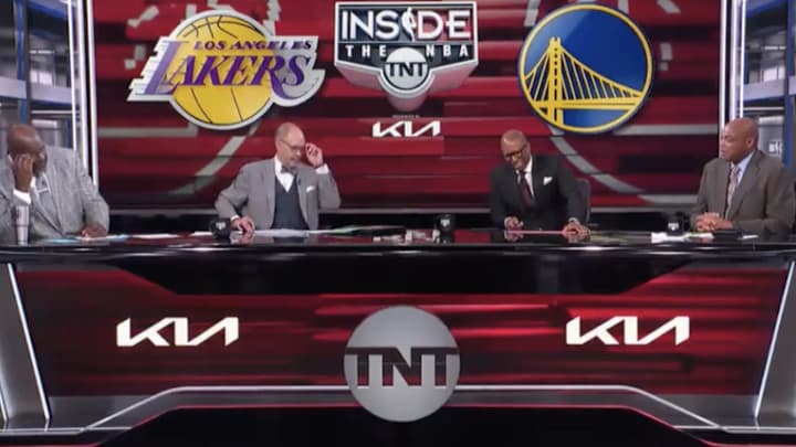 Ernie Johnson Sure Didn’t Seem to Like Charles Barkley’s Apparent Reaction to Anthony Davis’s Head Injury