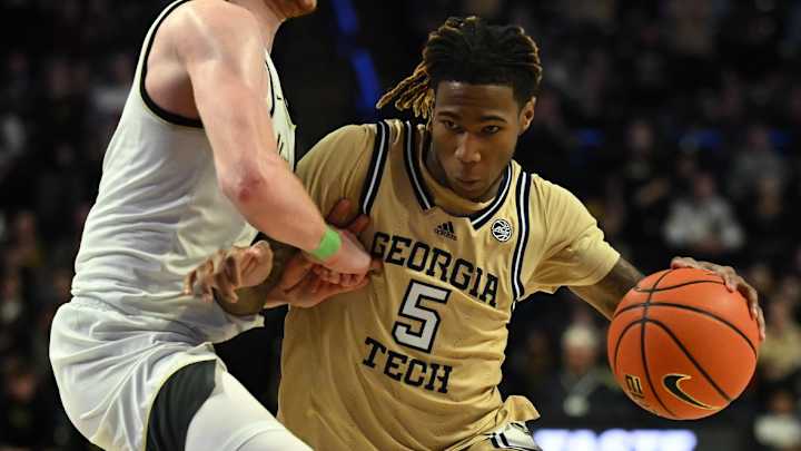 Pitt Target Deivon Smith Commits to Utah