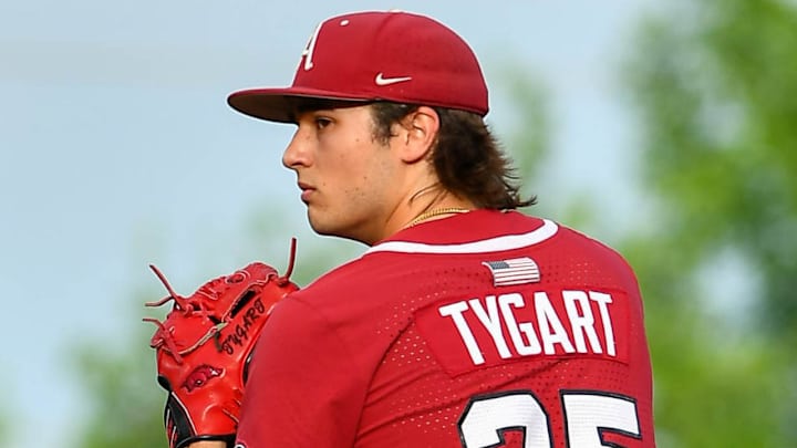 South Carolina Downs Hogs in Another Pitchers Duel