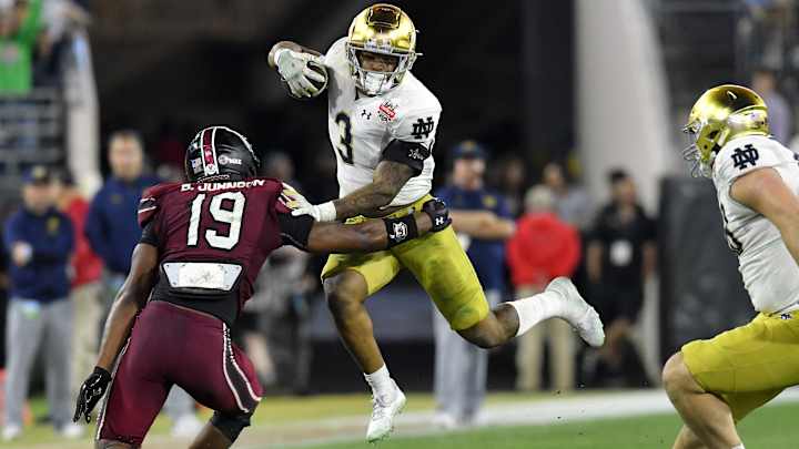 LOOK: Notre Dame Transfer RB Logan Diggs On LSU Official Visit