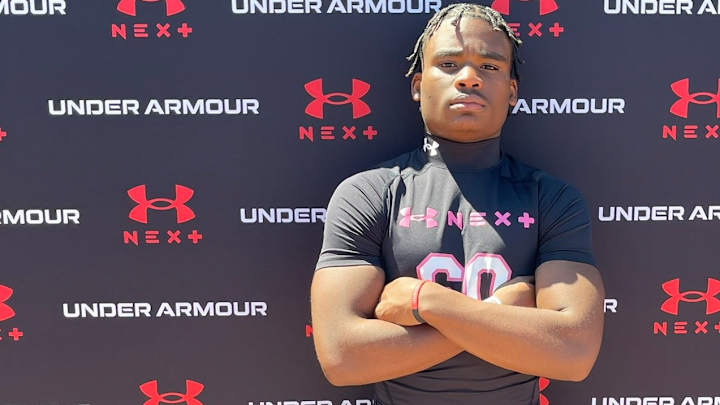 Huskies Offer SoCal Linebacker Who Does Everything