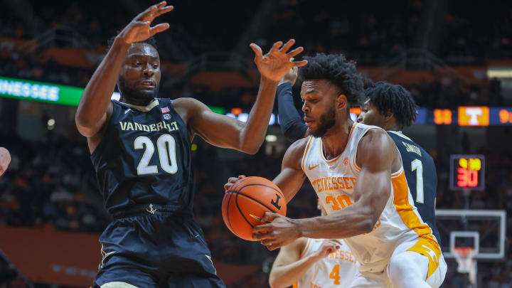 Josiah Jordan-James Has a Different Offensive Task This Year