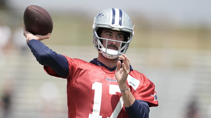 Report: Broncos to Sign QB Ben DiNucci After Tryout Report: Broncos to Sign QB Ben DiNucci After Tryout