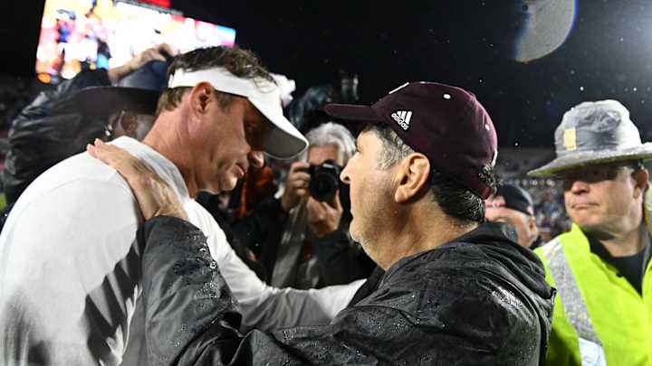 Rebels Coach Lane Kiffin Pays Respect To 'Pirate' Rival Mike Leach At Famous Bar