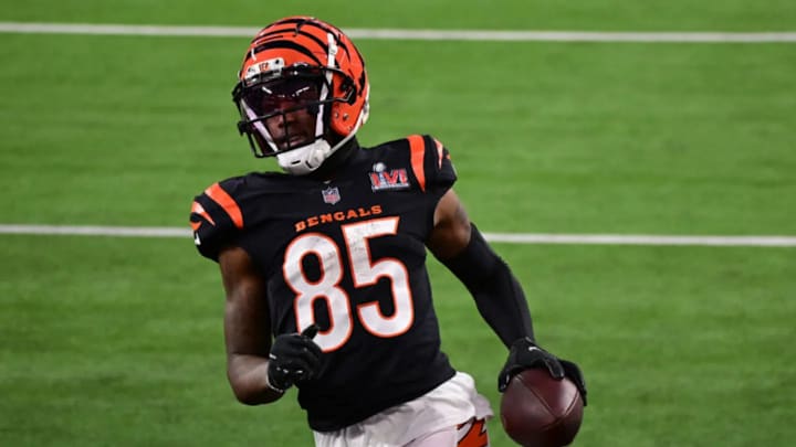 2020 NFL Re-Draft: Falcons Land Bengals WR Tee Higgins; Where's A.J. Terrell? 2020 NFL Re-Draft: Falcons Land Bengals WR Tee Higgins; Where's A.J. Terrell?